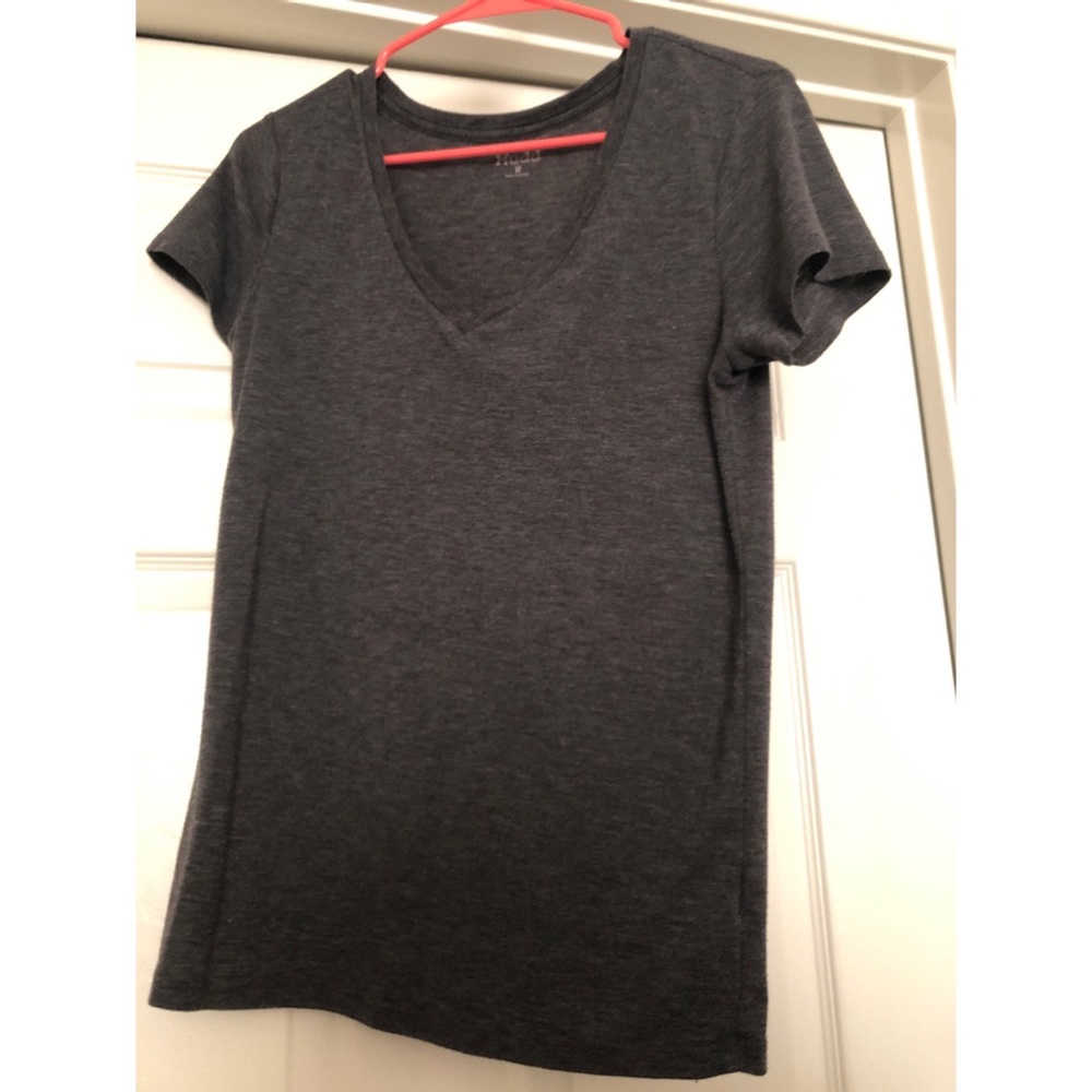 Gray short sleeve